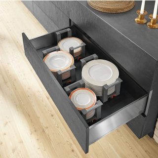 LEGRABOX with AMBIA-LINE divider
